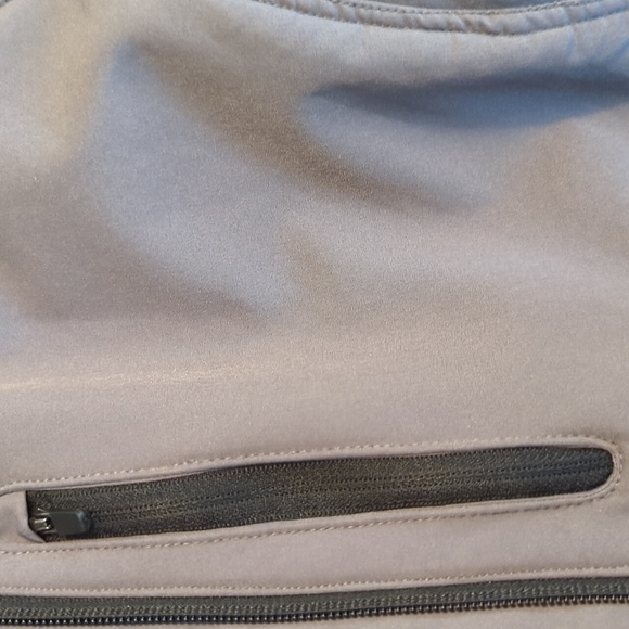 Asics womens softshell jacket, size large - Picture 5 of 14